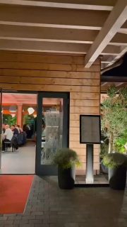 Das Wetter ist kalt, aber in unserem Restaurant herrscht eine warme Atmosphäre.🔥
#oktober #inselreichenau #strandbad #ambiente #ambientefamiliar #abendstimmung #atmosphäregenießen